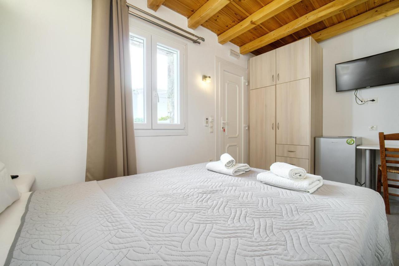 Anius Apartments Mykonos Town Екстериор снимка